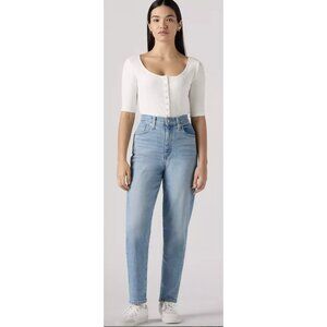 LEVI'S High Waisted Mom Jeans in Now You Know Light Wash Western Casual Size 28
